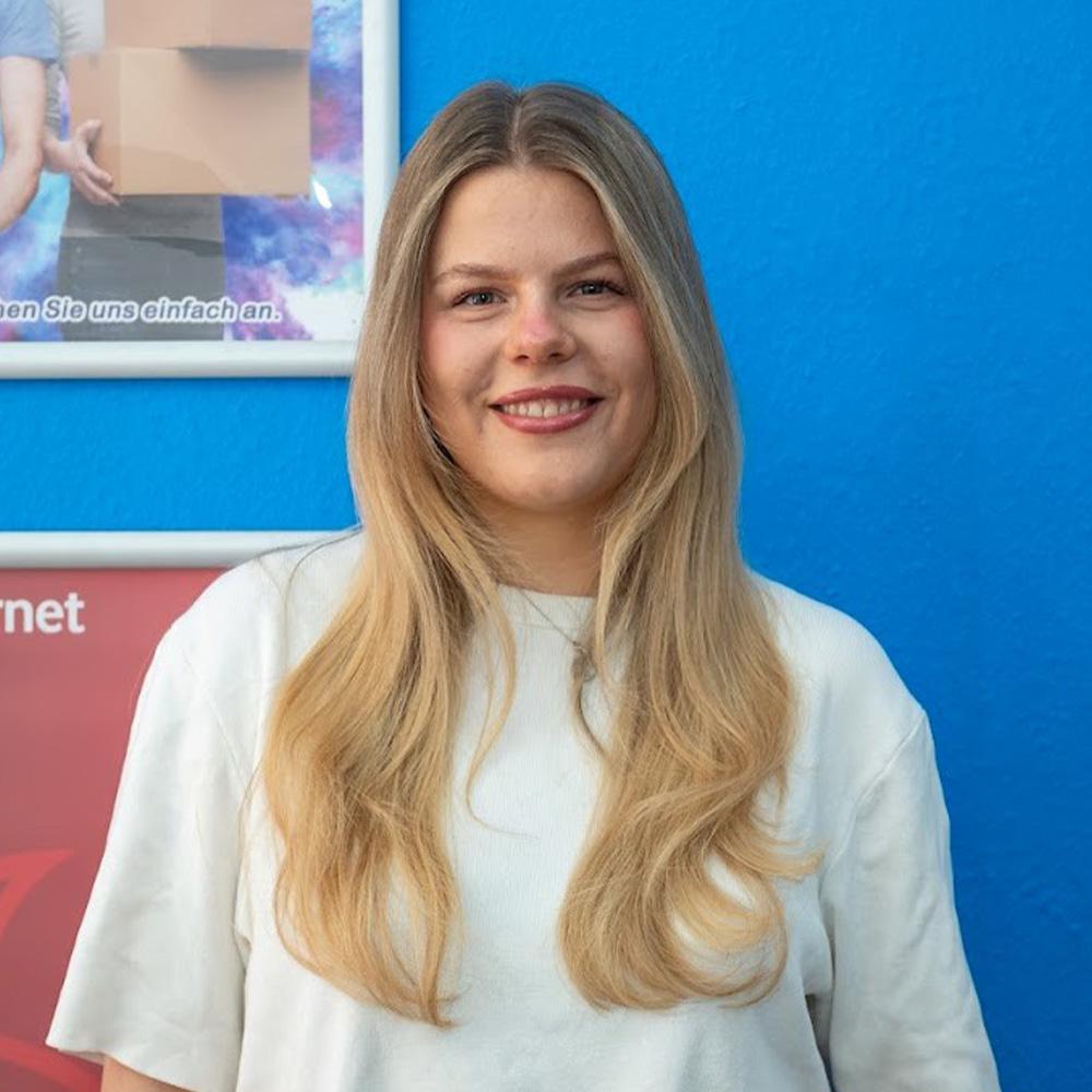 Ricarda aus dem Backoffice in Halle